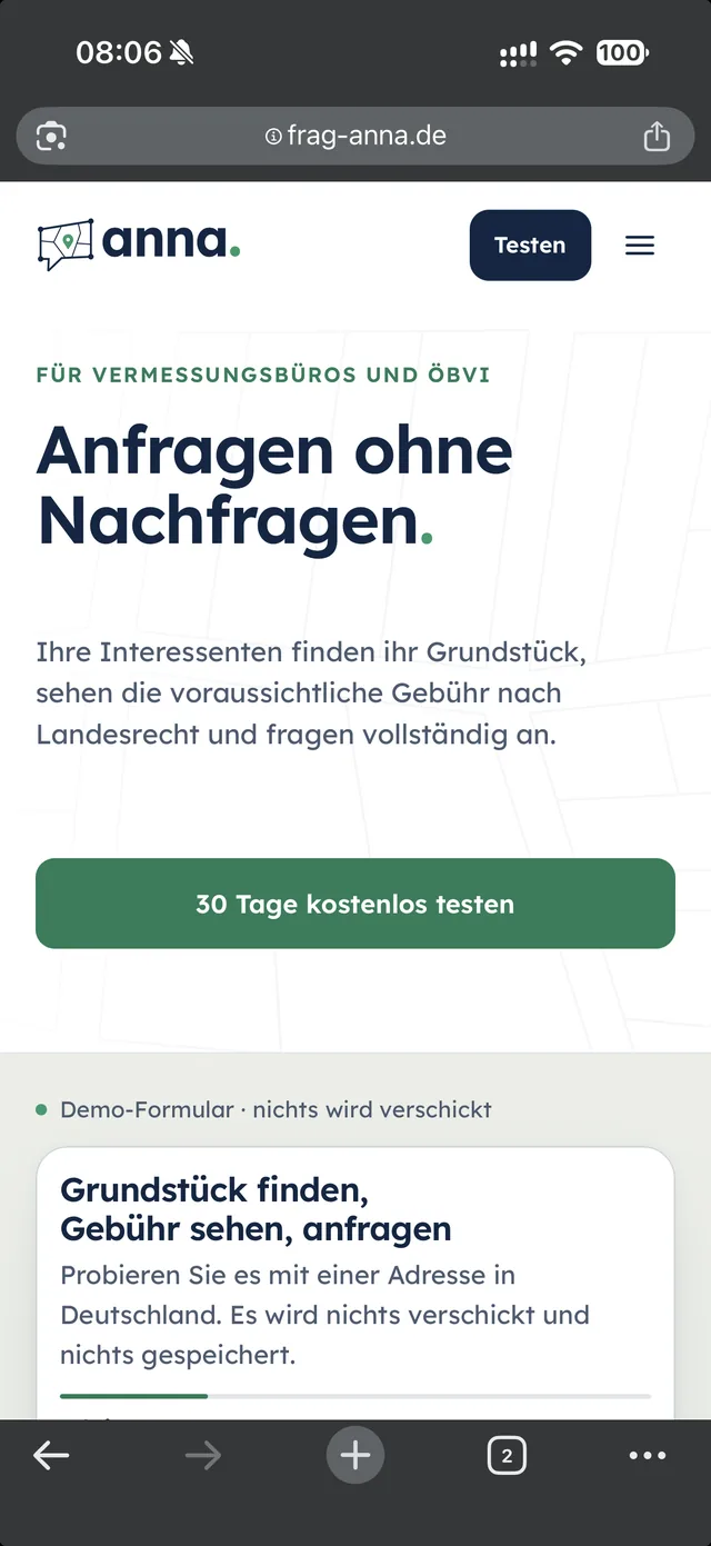 Website von ANNA in der mobilen Ansicht auf dem iPhone